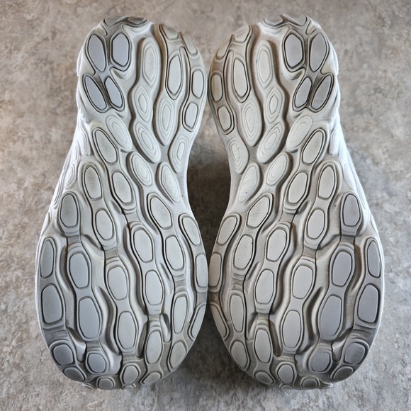 New Balance Fresh Foam 1080V13 Running Shoes Womens 8.5 Beige White W1080W13 - Picture 7 of 9